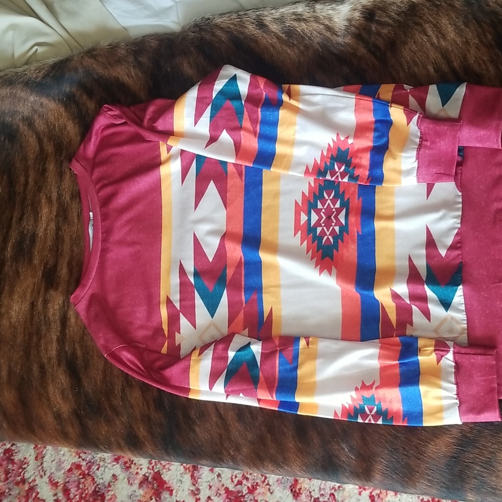 Longsleeve Aztec longsleeve